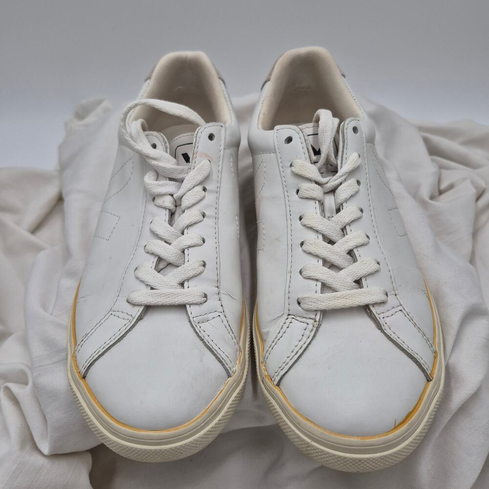 VEJA Esplar Stitched Logo Leather Low-Top Sneakers Women's Size 7